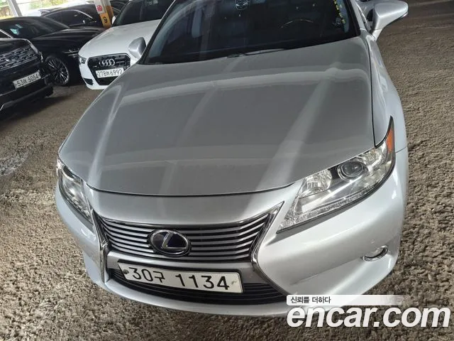 Lexus ES — экстерьер