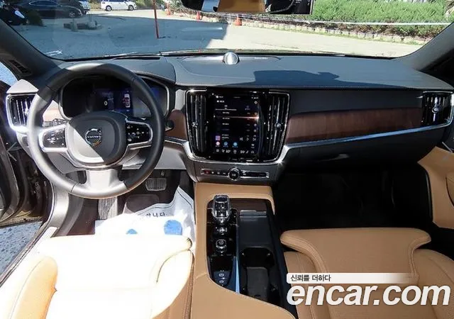 Volvo S90 — интерьер