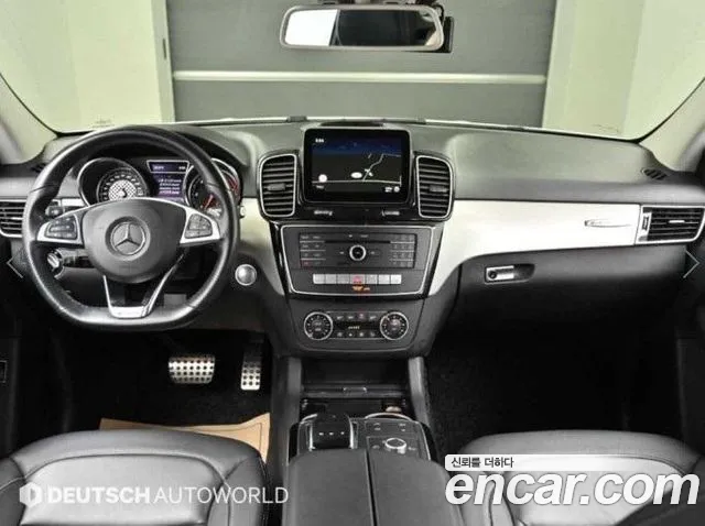 Mercedes-Benz GLE-класс — интерьер