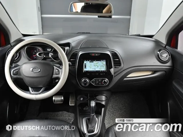 Renault Korea QM3 — интерьер