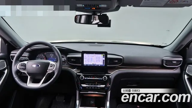 Ford Explorer — интерьер