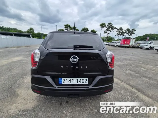 KG Mobility Tivoli — интерьер