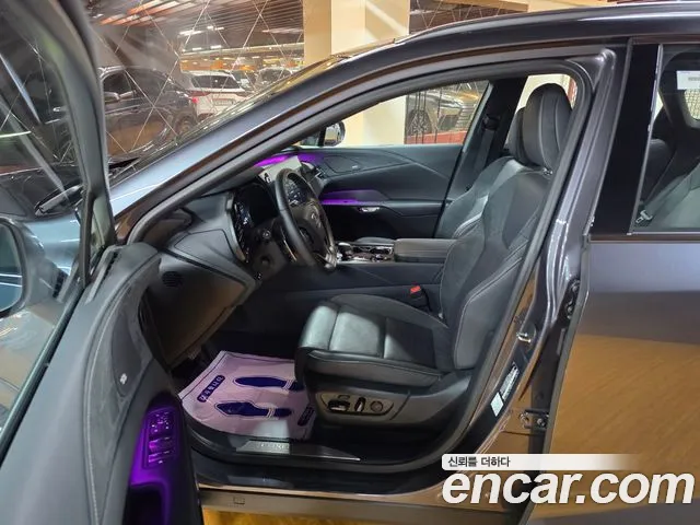 Lexus RX — интерьер