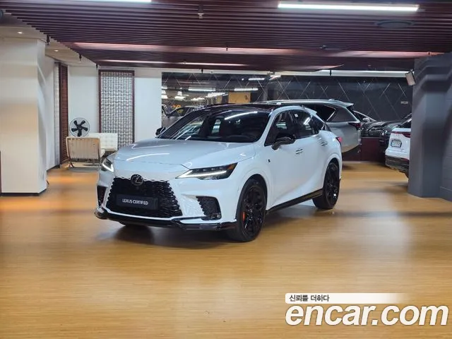 Lexus RX — экстерьер