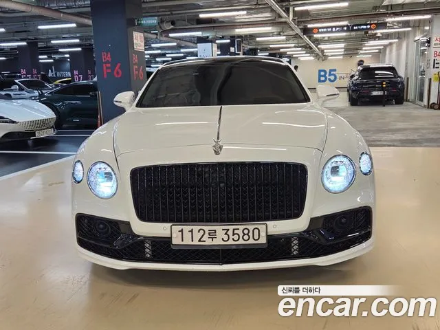 Bentley Flying Spur — экстерьер