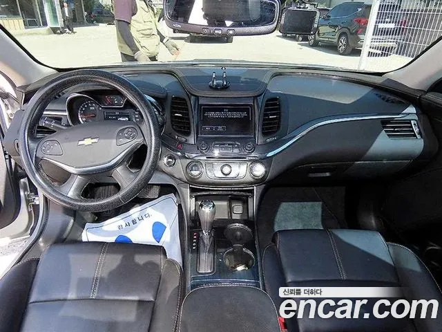 Chevrolet Korea Impala — интерьер