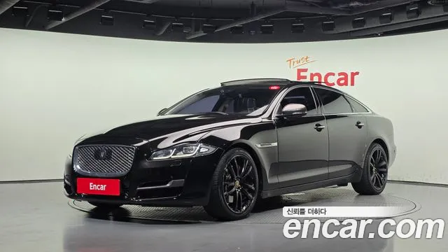 Jaguar XJ — экстерьер
