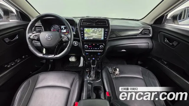 KG Mobility Tivoli — интерьер