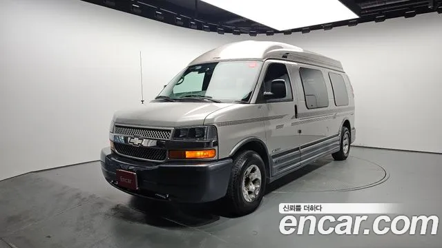 Chevrolet Express Van — экстерьер