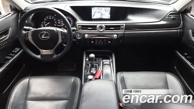 Lexus GS — интерьер