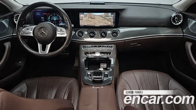 Mercedes-Benz CLS-класс — интерьер