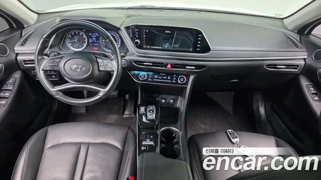 Hyundai Sonata — интерьер