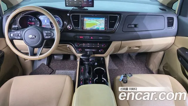 Kia Carnival — интерьер