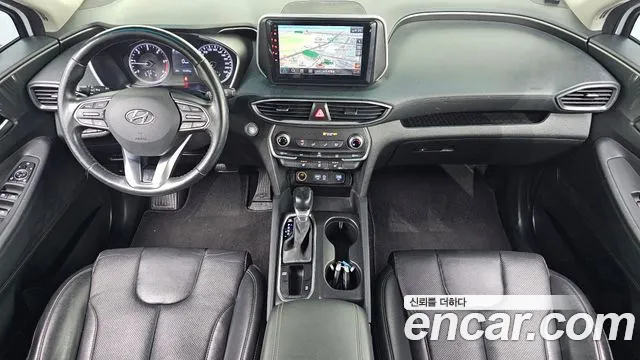 Hyundai Santa Fe — интерьер