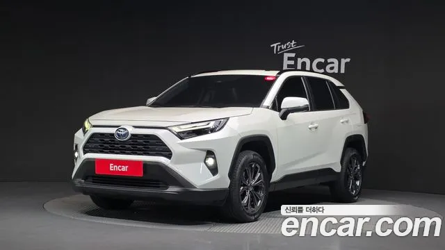 Toyota RAV4 — экстерьер