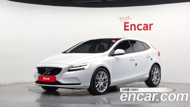 Volvo V40 — экстерьер