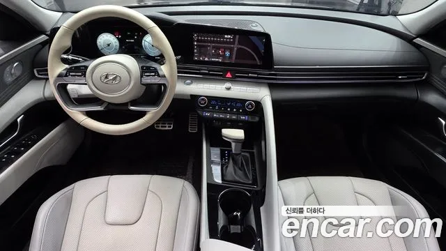 Hyundai Elantra — интерьер