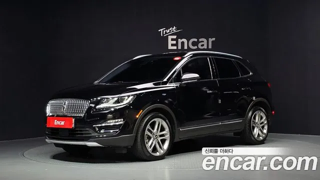 Lincoln MKC — экстерьер