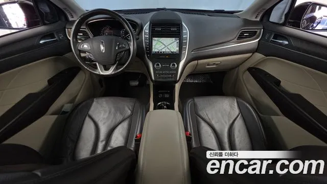 Lincoln MKC — интерьер