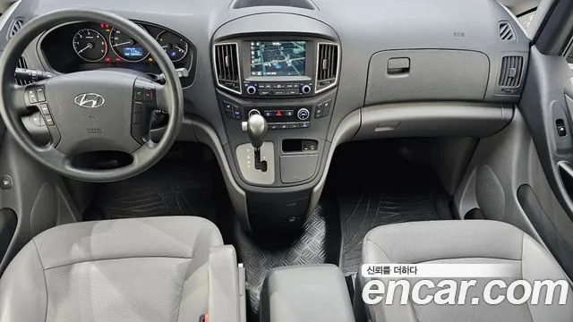 Hyundai Starex — интерьер