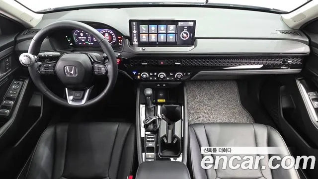 Honda Accord — интерьер