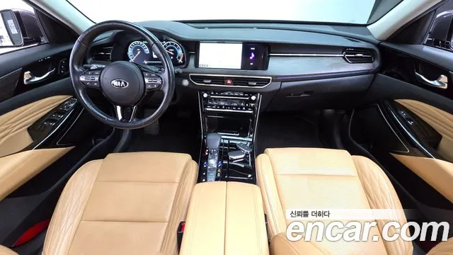 Kia K7 — интерьер