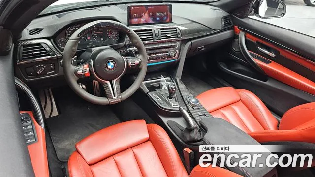 BMW M4 — интерьер