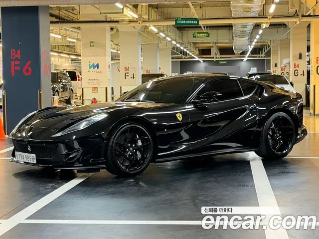 Ferrari 812 — экстерьер