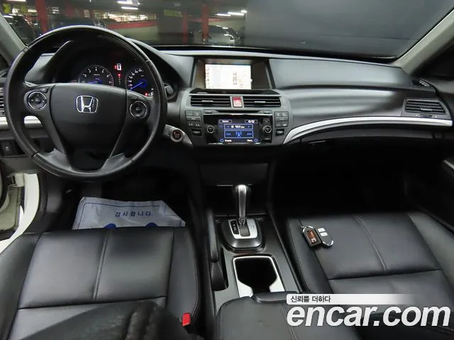 Honda Crosstour — интерьер