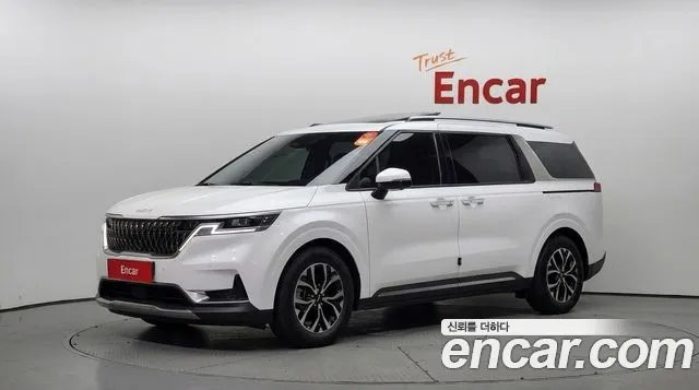 Kia Carnival — экстерьер