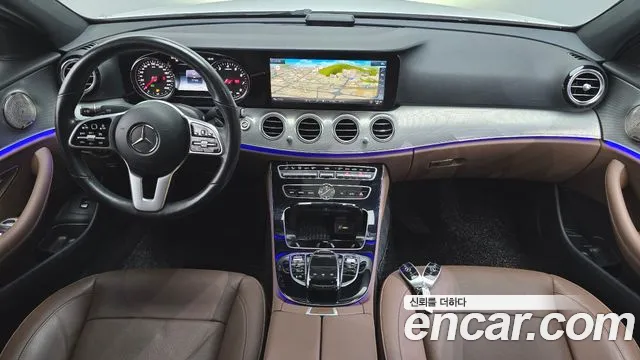 Mercedes-Benz E-класс — интерьер