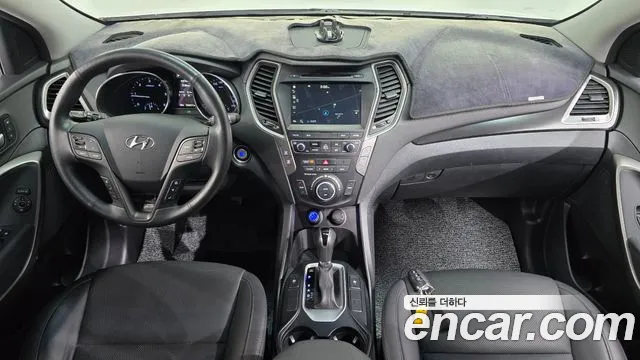 Hyundai Santa Fe — интерьер