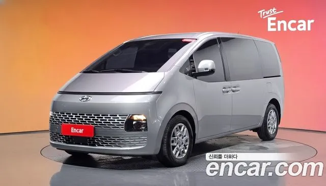 Hyundai Staria