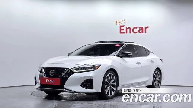 Nissan Maxima