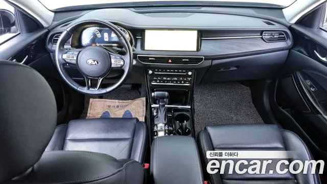 Kia K7 — интерьер