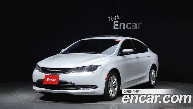 Chrysler 200