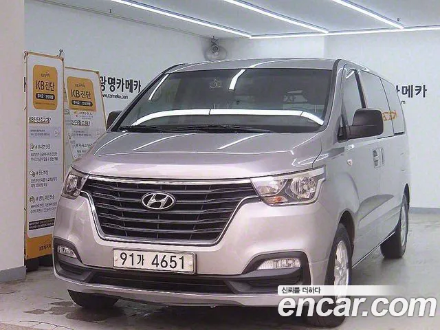 Hyundai Starex