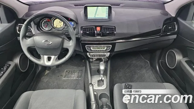 Renault Korea SM3 — интерьер