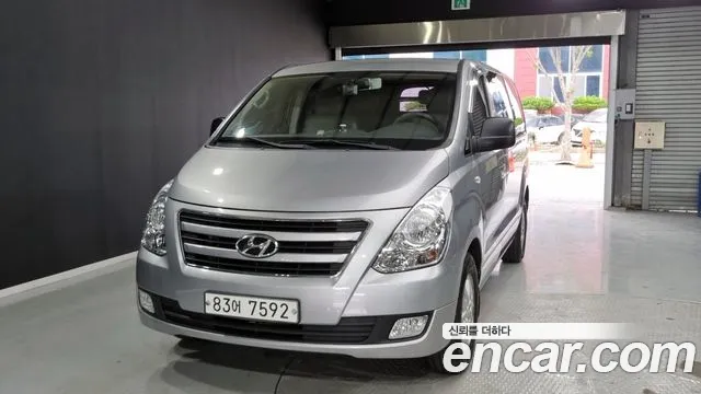 Hyundai Starex