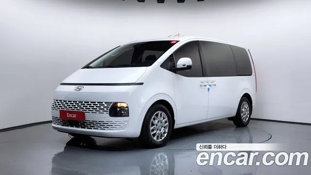 Hyundai Staria