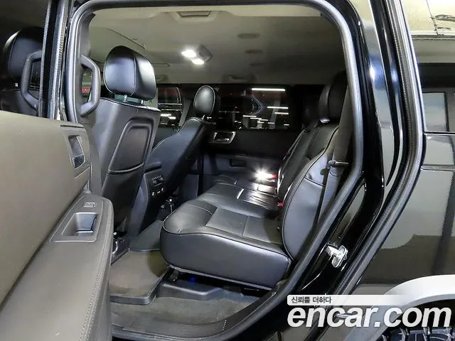 Hummer H2 — интерьер