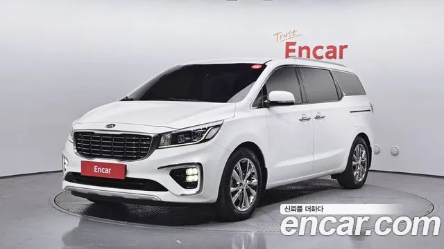 Kia Carnival — экстерьер
