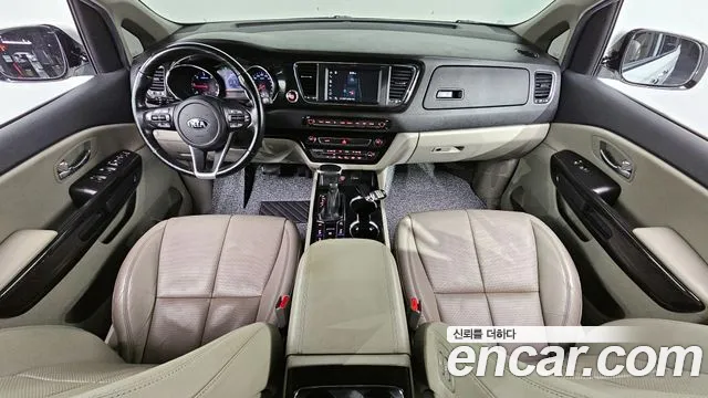 Kia Carnival — интерьер