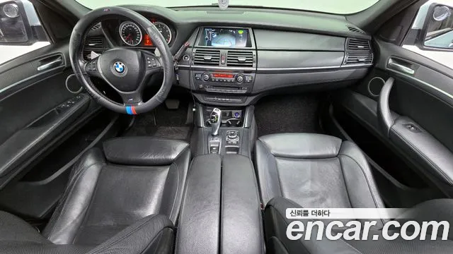 BMW X6 M — интерьер