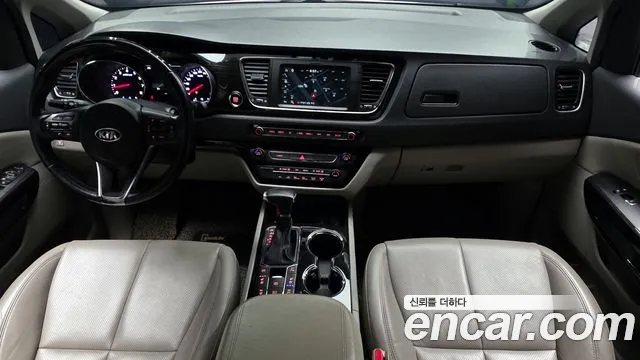 Kia Carnival — интерьер
