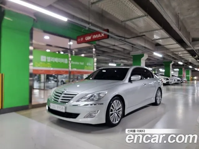 Hyundai Genesis