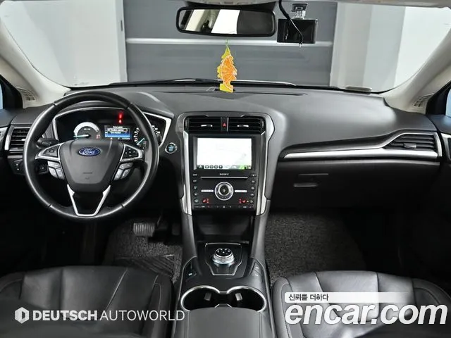 Ford Mondeo — интерьер