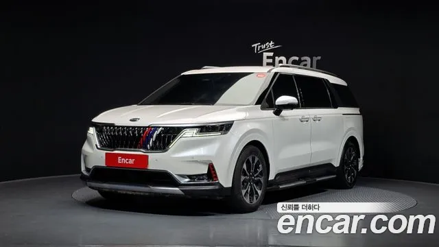 Kia Carnival — экстерьер