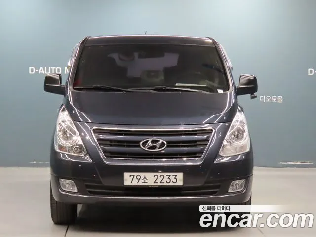 Hyundai Starex