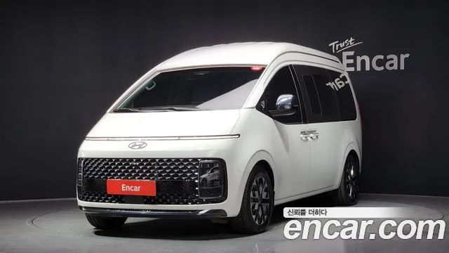 Hyundai Staria